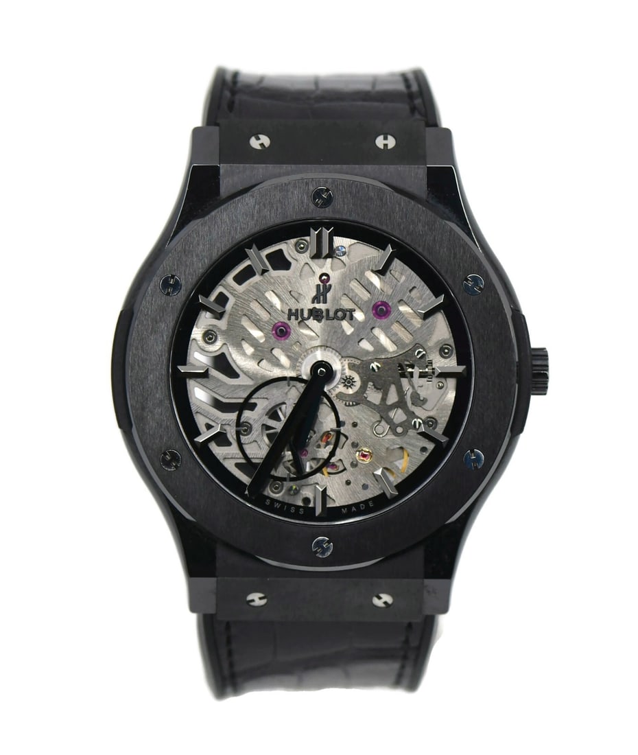 Hublot Classic Fusion 515.CM.0140.LR Ultra Thin Ceramic Watch: Hublot Classic Fusion 515.CM.0140.LR Ultra Thin Ceramic Watch Experience timeless elegance with the Hublot Classic Fusion Ultra Thin Ceramic Watch. This sophisticated wristwatch features a sleek black