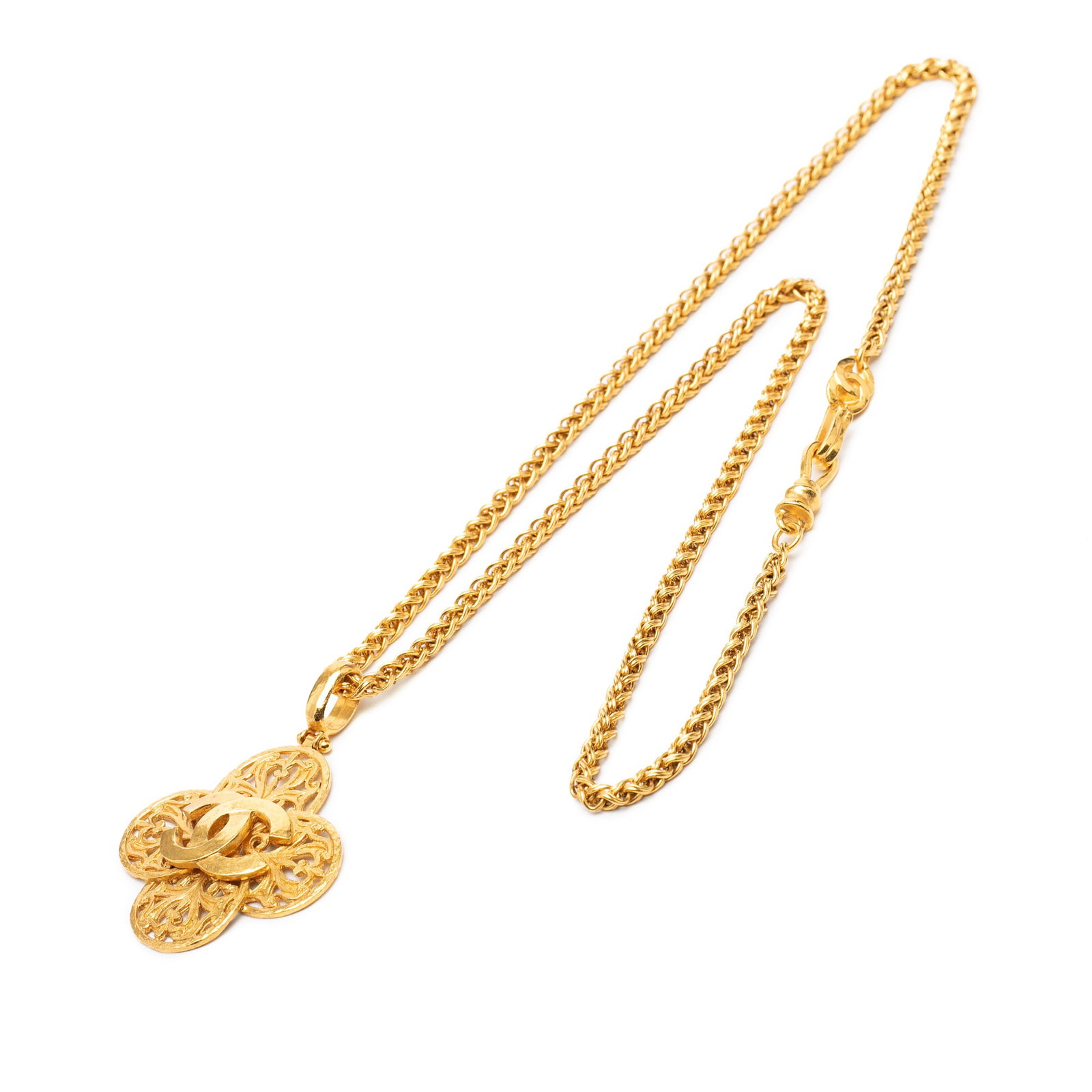 Chanel gold tone clover pendant necklace CC (1 of 6)
