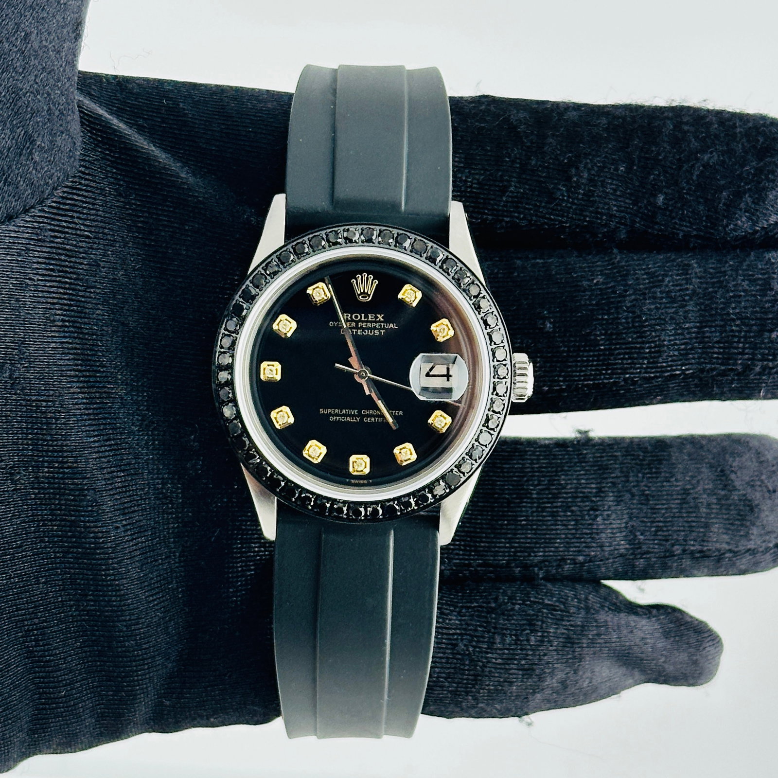 Rolex Datejust Ref 1601 Mens Watch Aftermarket Black Yellow Diamond Dial Rubber Strap: Rolex Datejust Ref 1601 Mens Watch Aftermarket Black Yellow Diamond Dial Rubber Strap This Rolex Datejust features a custom black and yellow diamond dial and a pave black diamond bezel. It is paired w
