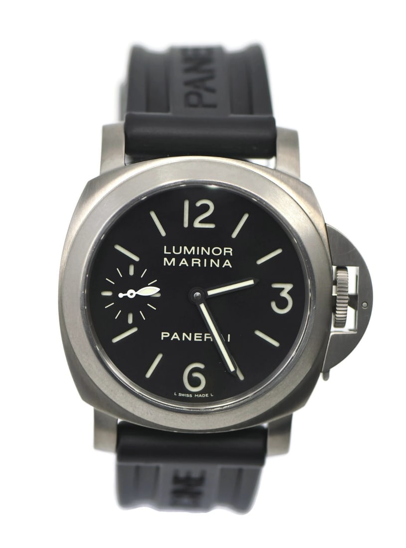 Panerai Luminor Marina PAM00177 44mm Titanium Men's Automatic Watch with Box: Panerai Luminor Marina PAM00177 44mm Titanium Men's Automatic Watch with Box The Panerai Luminor Marina Titanium Watch PAM00177 is a pre-owned men's wristwatch featuring a robust 44mm titanium case an