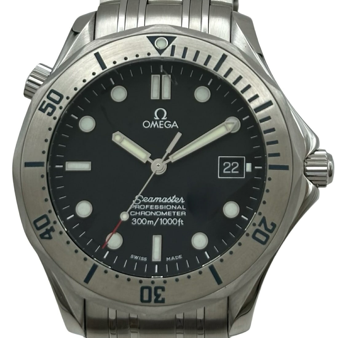 OMEGA 2251.50 Seamaster 300 automatic mens stainless steel watch: OMEGA 2251.50 Seamaster 300 automatic mens stainless steel watch The OMEGA Seamaster 300 2251.50 is a pre-owned men's wristwatch with a black dial and stainless steel case and bracelet. It features an