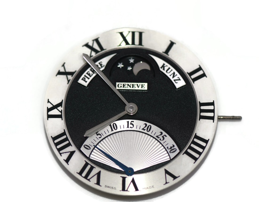 Pierre Kunz Spirit Mechanical Movement 35mm Authentic: Pierre Kunz Spirit Mechanical Movement 35mm Authentic The Pierre Kunz Spirit Of Challenge Movement is a 35mm mechanical (automatic) movement designed for use in Pierre Kunz watches. This pre-owned mov
