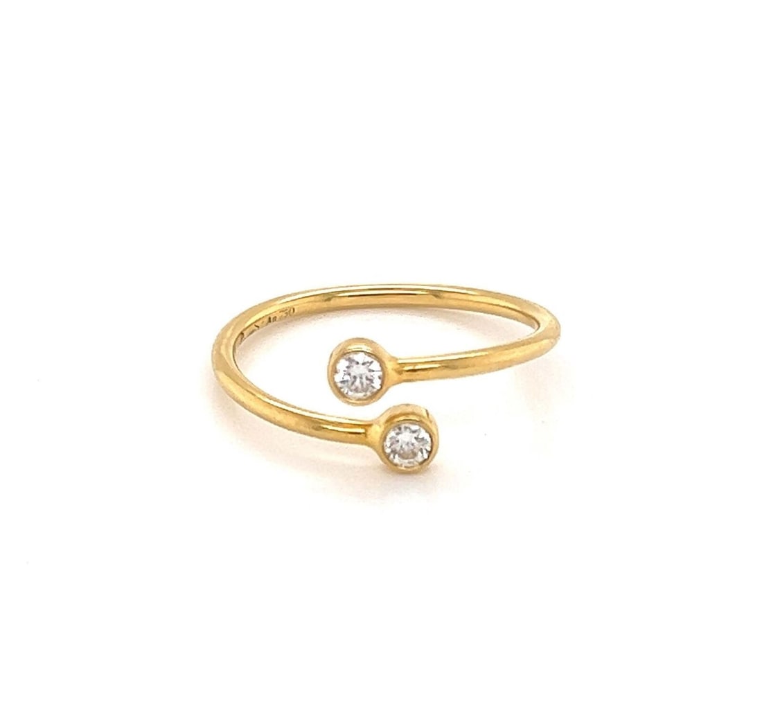 Tiffany Co Elsa Peretti Hoop Diamond Ring 18k Yellow Gold Size 4.5: Tiffany Co Elsa Peretti Hoop Diamond Ring 18k Yellow Gold Size 4.5 A Tiffany & Co. Elsa Peretti hoop-inspired diamond ring crafted in 18k yellow gold. The minimalist sculptural design features a natur