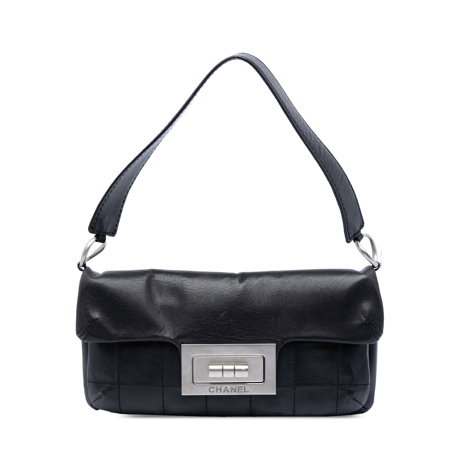 Chanel Reissue 2.55 Chocolate Bar Calfskin Shoulder Bag: Chanel Reissue 2.55 Chocolate Bar Calfskin Shoulder Bag Chanel Chocolate Bar Calfskin Reissue 2.55 Flap shoulder bag in black leather with a flat leather strap and front flap twist-lock closure. Made 