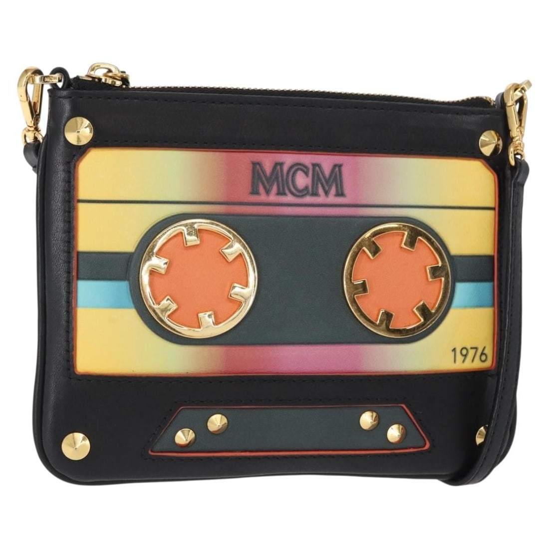 MCM Black Gold Leather Shoulder Bag Auth 157161V: MCM Black Gold Leather Shoulder Bag Auth 157161V This stylish MCM shoulder bag is crafted from high-quality leather in a striking black and gold color combination. Perfect for everyday use, it feature