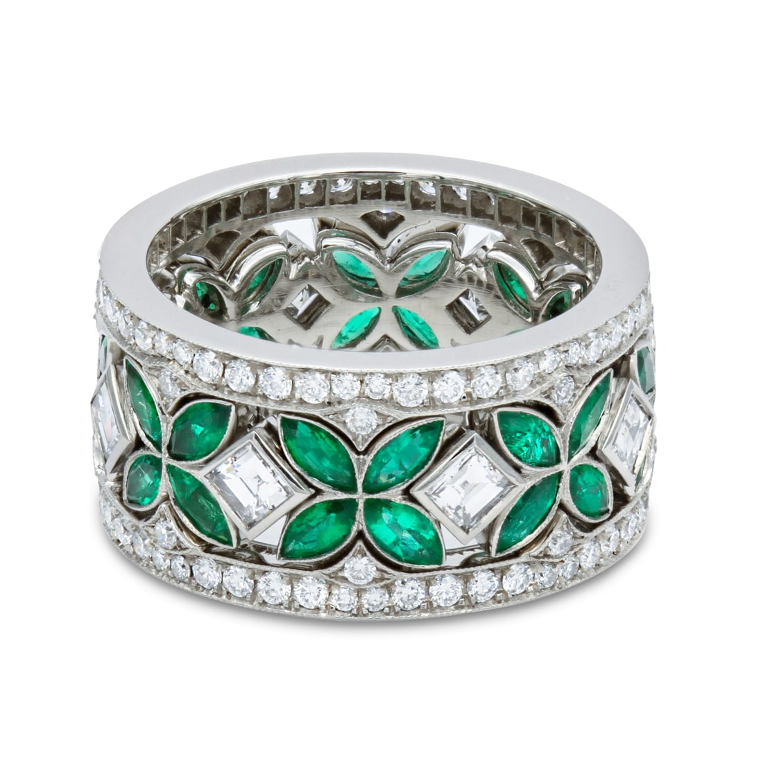 Rachel Koen Platinum Green Emerald Diamond Eternity Ring Set of 3 Size 6: Rachel Koen Platinum Green Emerald Diamond Eternity Ring Set of 3 Size 6 Discover the exquisite Rachel Koen Natural Green Emerald Diamond Eternity Set featuring three stunning rings crafted in luxurio
