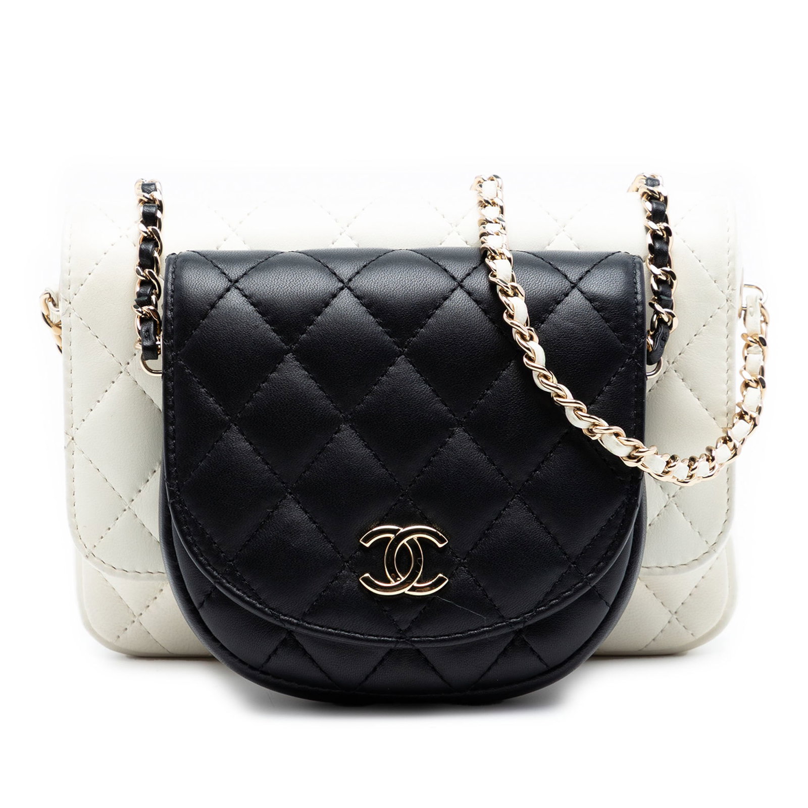 Chanel CC Side Packs Flap White Quilted Lambskin Crossbody: Chanel CC Side Packs Flap White Quilted Lambskin Crossbody Chanel CC Quilted Lambskin Side Packs Flap crossbody bag in white quilted lambskin leather. It features a leather-woven chain link strap with