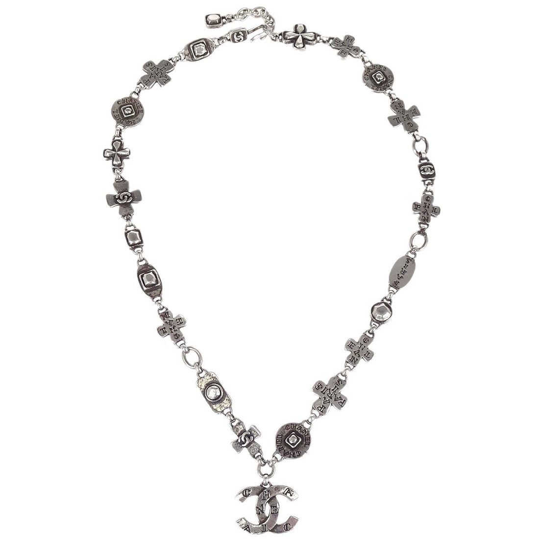 Chanel 99A CC Pendant Chain Necklace Silver Plated: Chanel 99A CC Pendant Chain Necklace Silver Plated A Chanel CC chain necklace in silver tone with a pendant design. The piece is described as silver plated and made in France, with an excellent outsid