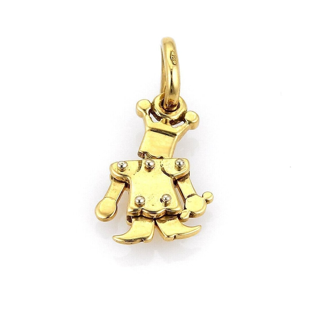 18k Yellow Gold King Charm Pendant by Pomellato Animated Mini: 18k Yellow Gold King Charm Pendant by Pomellato Animated Mini A pre-owned Pomellato Animated Mini King charm pendant crafted in 18k yellow gold. It features a whimsical sculptural design with refined 