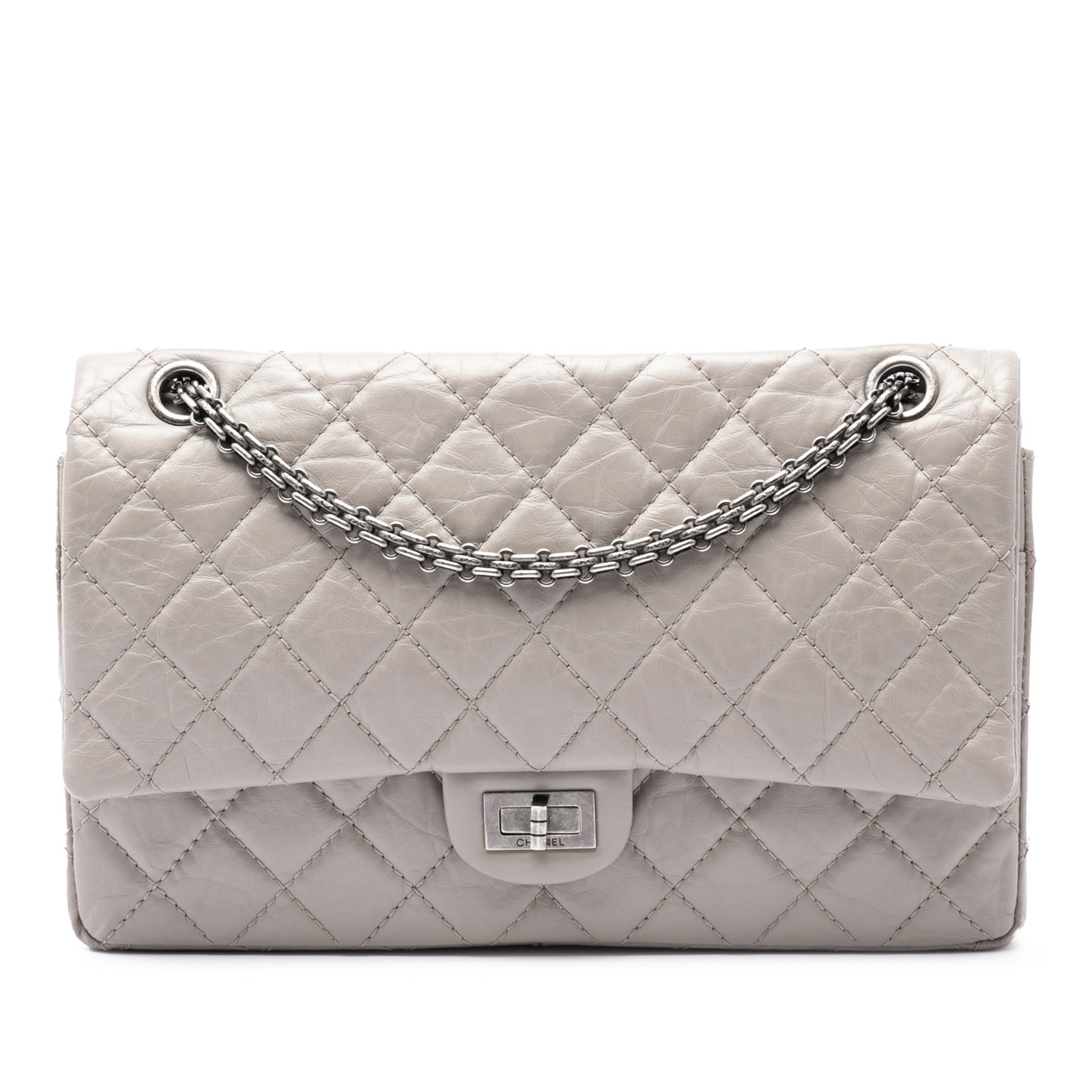 Chanel Reissue 2.55 226 quilted aged calfskin shoulder bag: Chanel Reissue 2.55 226 quilted aged calfskin shoulder bag Chanel Reissue 2.55 Double Flap 226 shoulder bag in gray quilted aged calfskin. This bag features chain link shoulder straps, double front fl