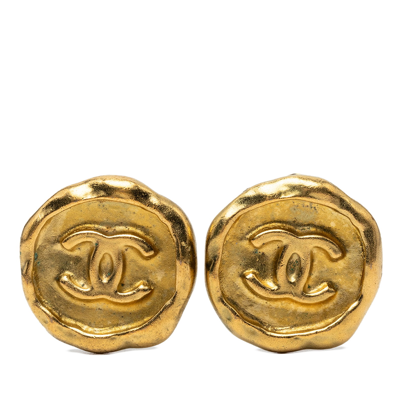 Chanel CC Round Clip On Earrings Gold Plated Metal: Chanel CC Round Clip On Earrings Gold Plated Metal Chanel CC Gold Plated Round Clip On Earrings in gold plated metal with clip on closures. Made in France and classified as costume jewelry. The earrin