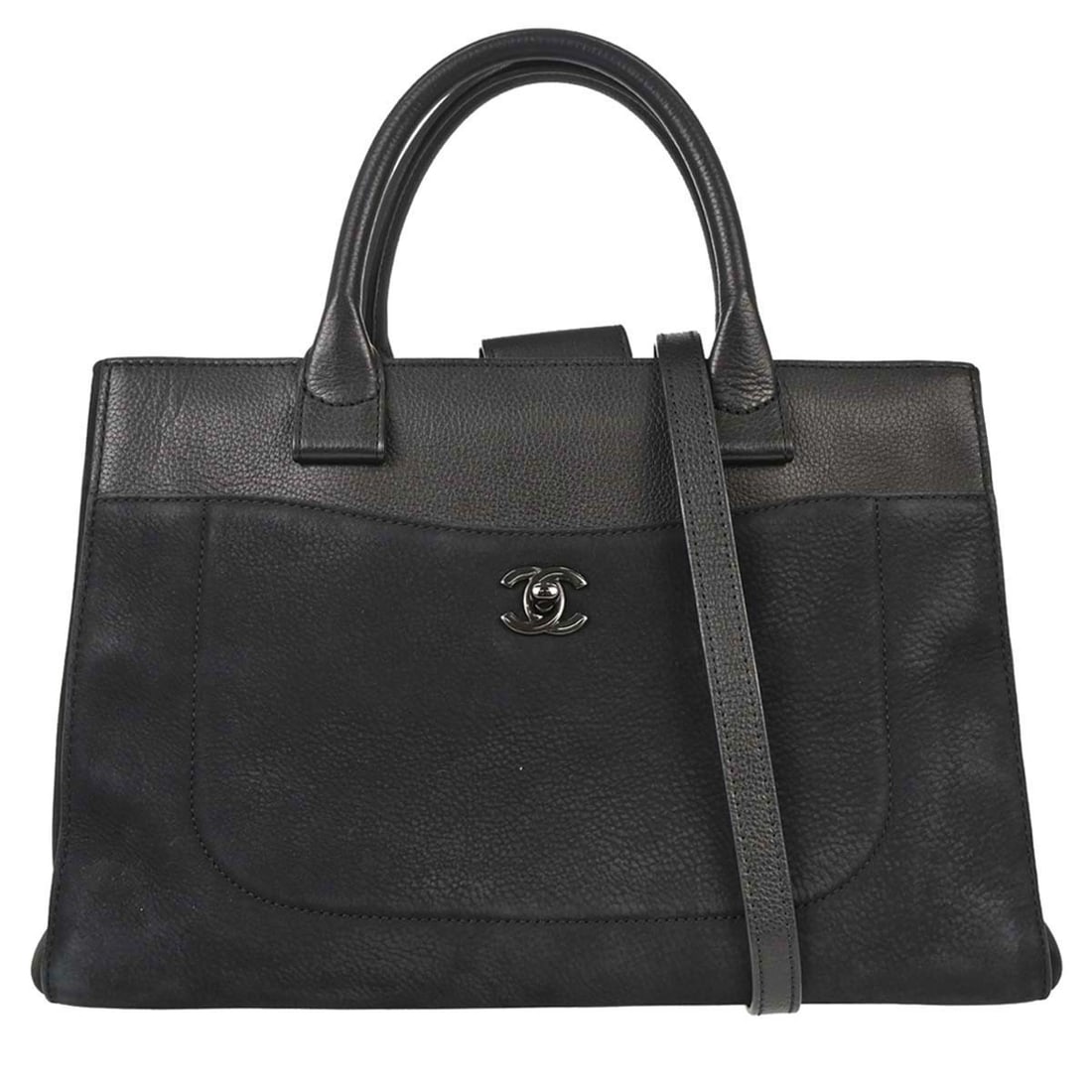 CHANEL Neo Executive Cerf 2way Black Suede Tote Bag: CHANEL Neo Executive Cerf 2way Black Suede Tote Bag Chanel Neo Executive Cerf 2way tote handbag in black suede with double handles and a removable shoulder strap. This medium tote features logo accent