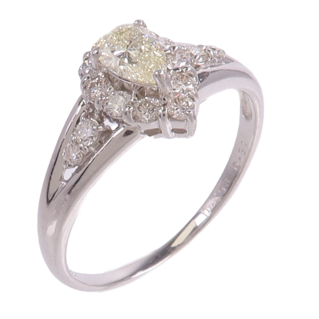 Pt900 Platinum Diamond Ring Size 7.25 0.293ct 0.31ct: Pt900 Platinum Diamond Ring Size 7.25 0.293ct 0.31ct Diamond ring in Pt900 platinum with diamond accents. The ring is size 7.25 and features a clear color presentation. It has a ring width of 1-4 mm a