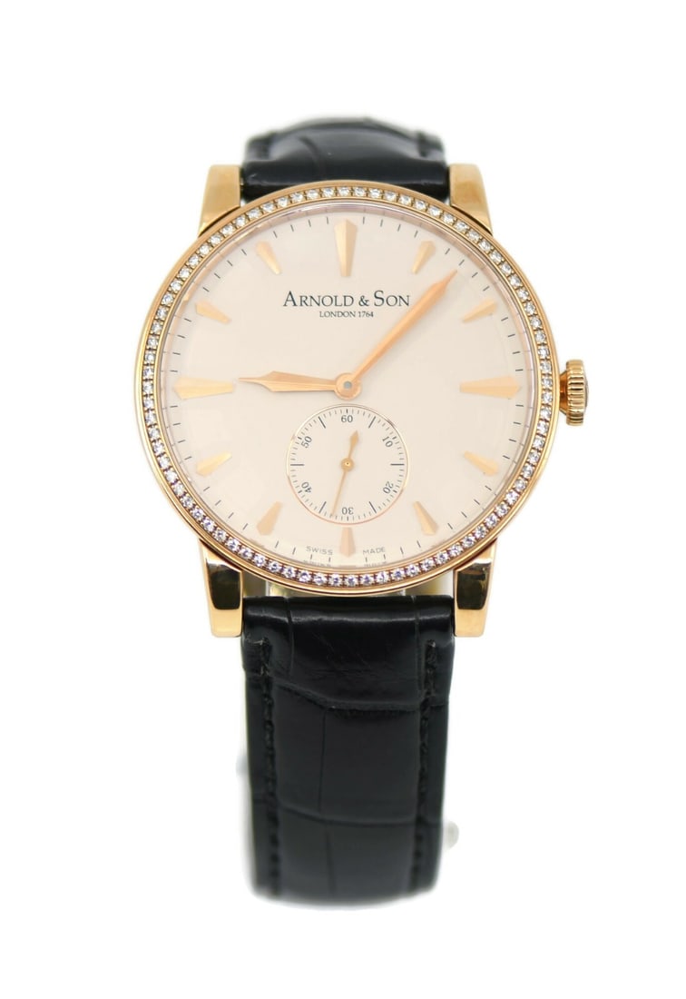 Arnold & Son HMS1 Diamond 18K Rose Gold Watch 1PMMP.W01A.C114A with Box and Papers: Arnold & Son HMS1 Diamond 18K Rose Gold Watch 1PMMP.W01A.C114A with Box and Papers Discover the elegance of the Arnold & Son HMS1 Diamond watch, a luxurious timepiece crafted from 18K rose gold. This 