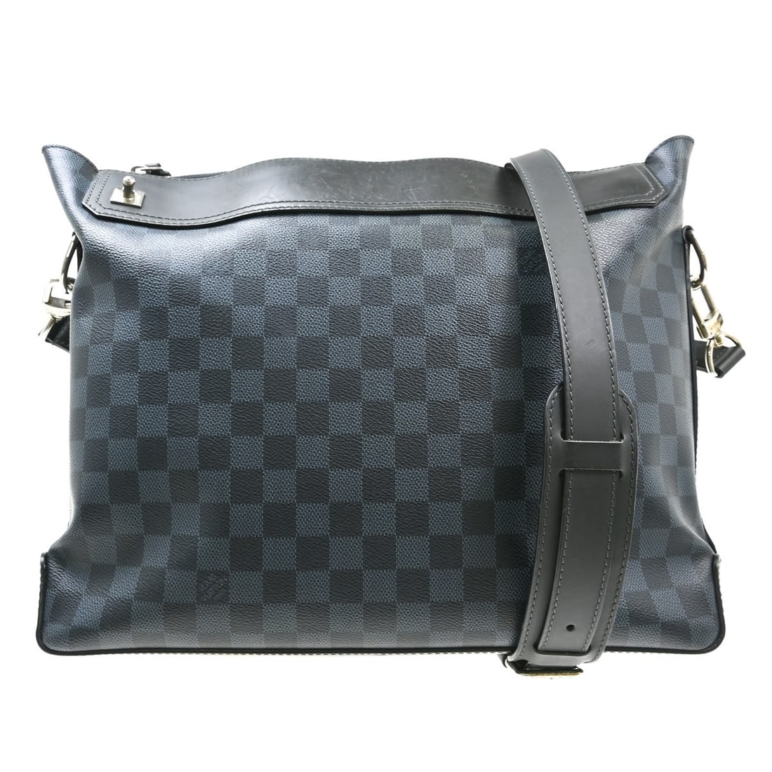 Louis Vuitton Grignons Messenger Shoulder Bag Damier Graphite N41348: Louis Vuitton Grignons Messenger Shoulder Bag Damier Graphite N41348 Vintage Louis Vuitton Grignons shoulder bag in Damier Graphite canvas with leather trim and a coated finish. This large black and g