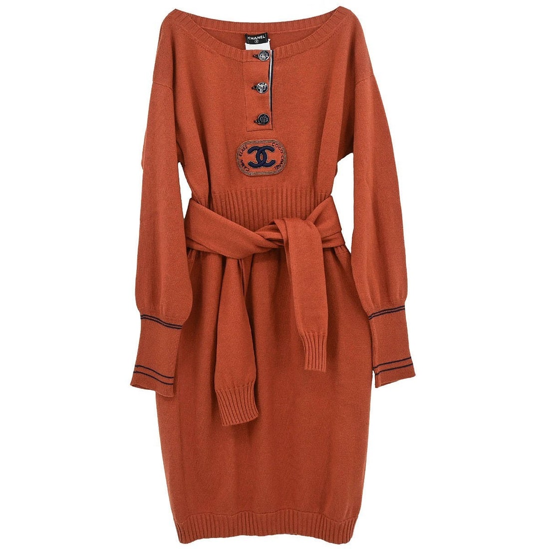 CHANEL 08C Orange Knee Length Dress Size 38 Belted: CHANEL 08C Orange Knee Length Dress Size 38 Belted Orange Chanel one-piece dress with a round neckline, long sleeves, and a knee-length silhouette. Made in Italy from a cashmere and cotton blend, this