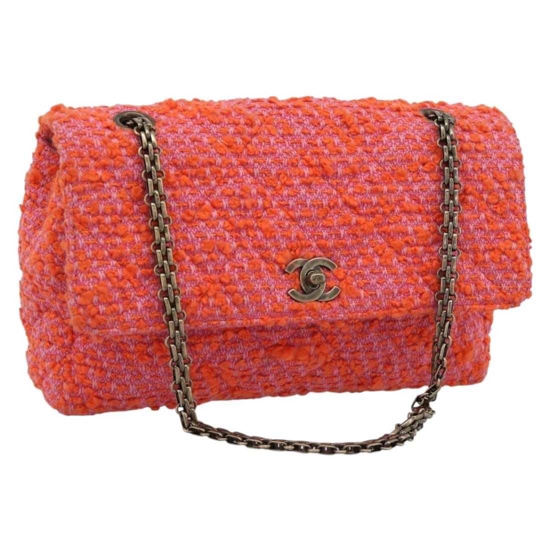 CHANEL Matelasse 25 Tweed Shoulder Bag Orange Gold Tone CC: CHANEL Matelasse 25 Tweed Shoulder Bag Orange Gold Tone CC CHANEL Matelasse 25 chain shoulder bag in orange wool with gold tone exterior details. This women's shoulder bag was made in France and comes