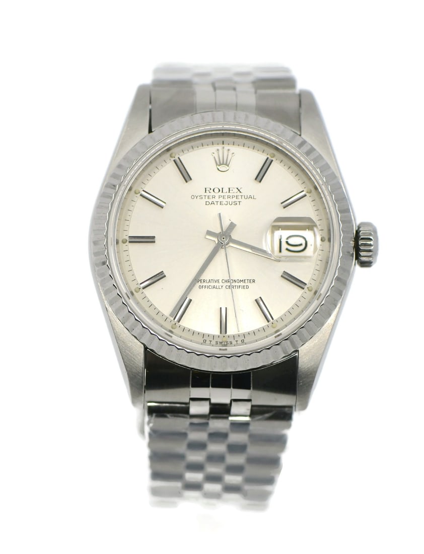 Rolex Datejust Ref 1601 36mm Stainless Steel Automatic Wristwatch: Rolex Datejust Ref 1601 36mm Stainless Steel Automatic Wristwatch Pre-owned Rolex Datejust wristwatch in stainless steel with a silver dial and analog display. It features a mechanical automatic movem