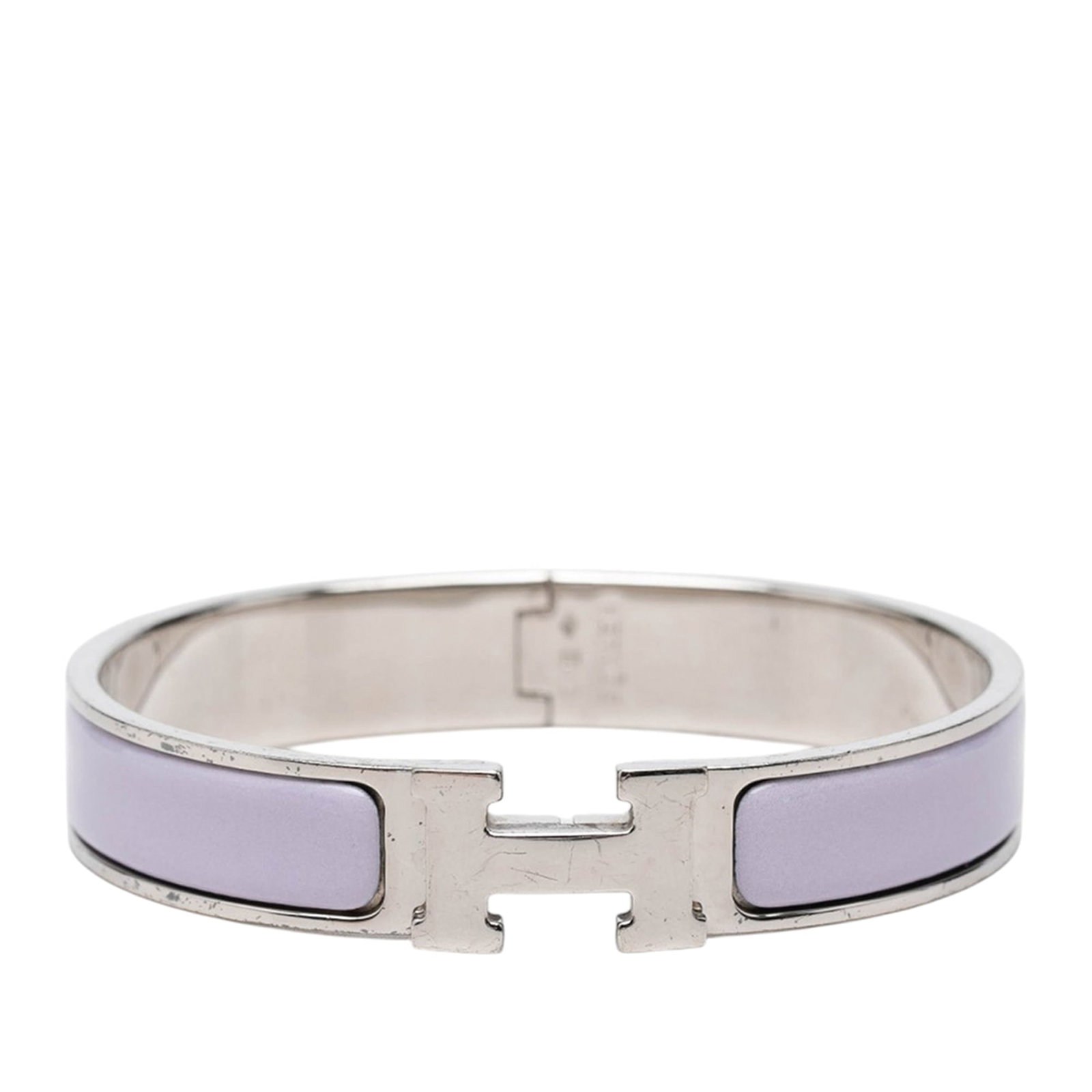Hermes Clic H PM Narrow Enamel Bracelet Palladium Plated: Hermes Clic H PM Narrow Enamel Bracelet Palladium Plated Hermes Narrow Enamel Clic H Bracelet PM in purple, made with an enamel and palladium-plated metal body and a metal clasp closure. It is a costu