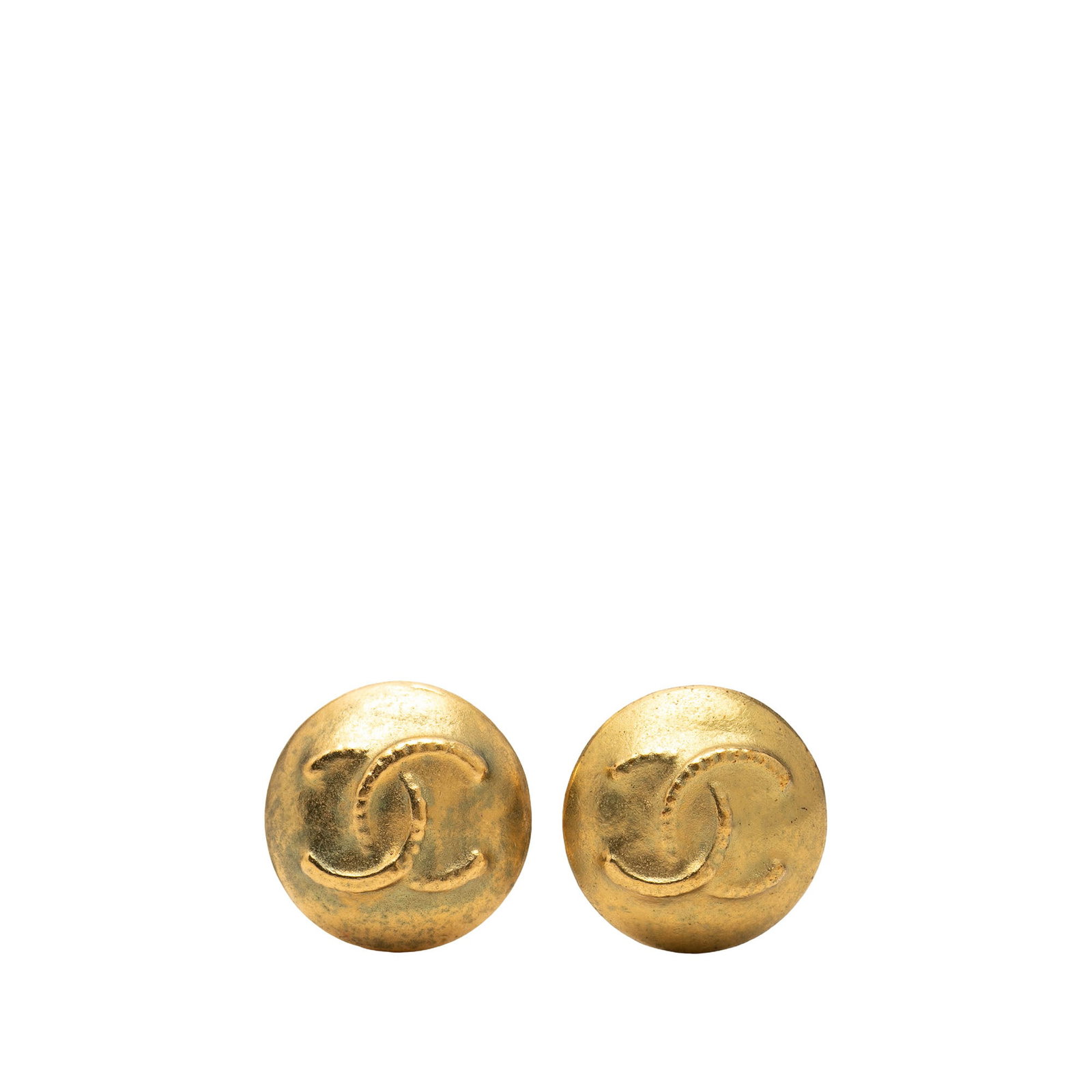 Round Clip On Earrings Chanel CC Gold Plated Metal: Round Clip On Earrings Chanel CC Gold Plated Metal Round Chanel clip-on earrings in gold-plated metal with the signature CC design. This costume jewelry pair is made in France and shows condition note
