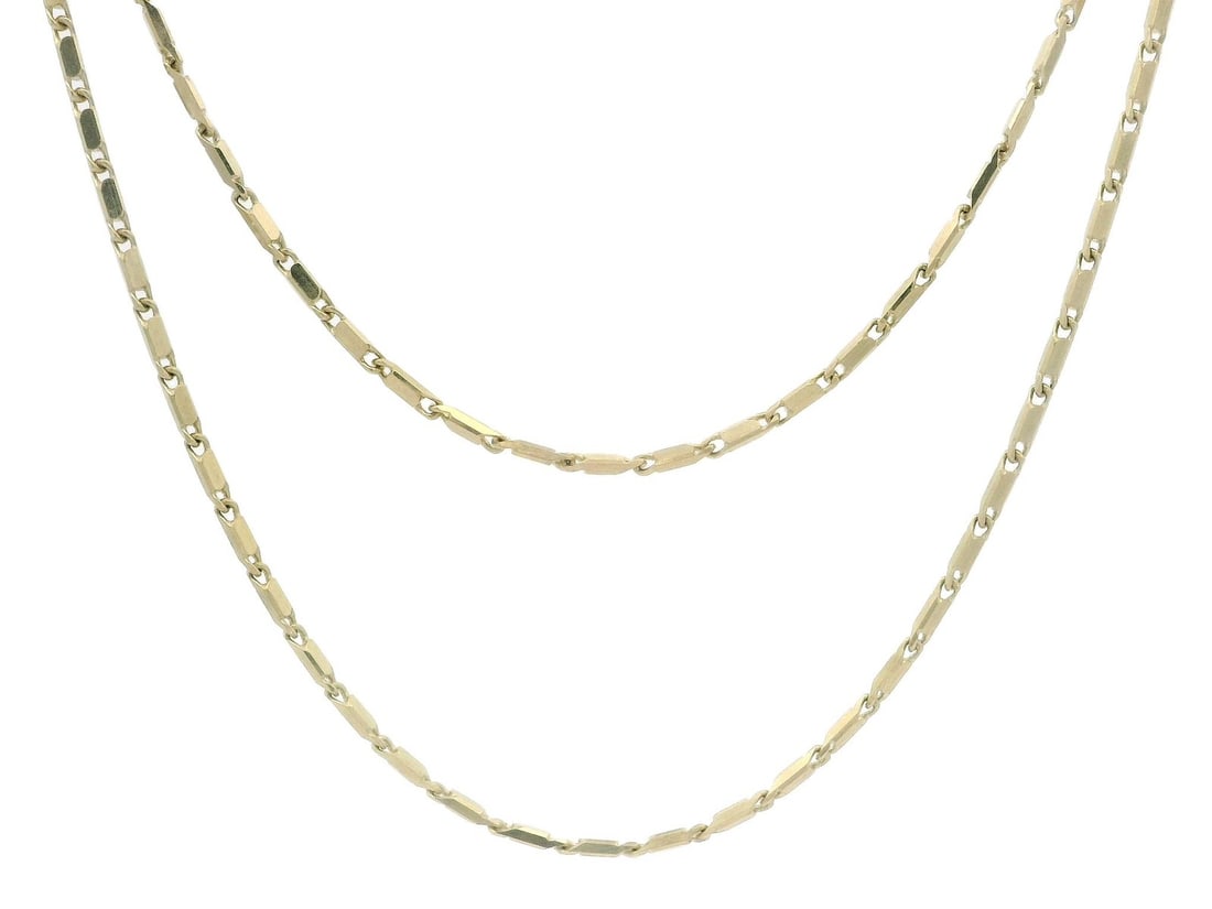 Faceted Link 18k Yellow Gold 20 Inch Chain Necklace With Lobster Clasp: Faceted Link 18k Yellow Gold 20 Inch Chain Necklace With Lobster Clasp This un-used antique style chain necklace features faceted links crafted from solid 18k yellow gold. The necklace measures 20 inc