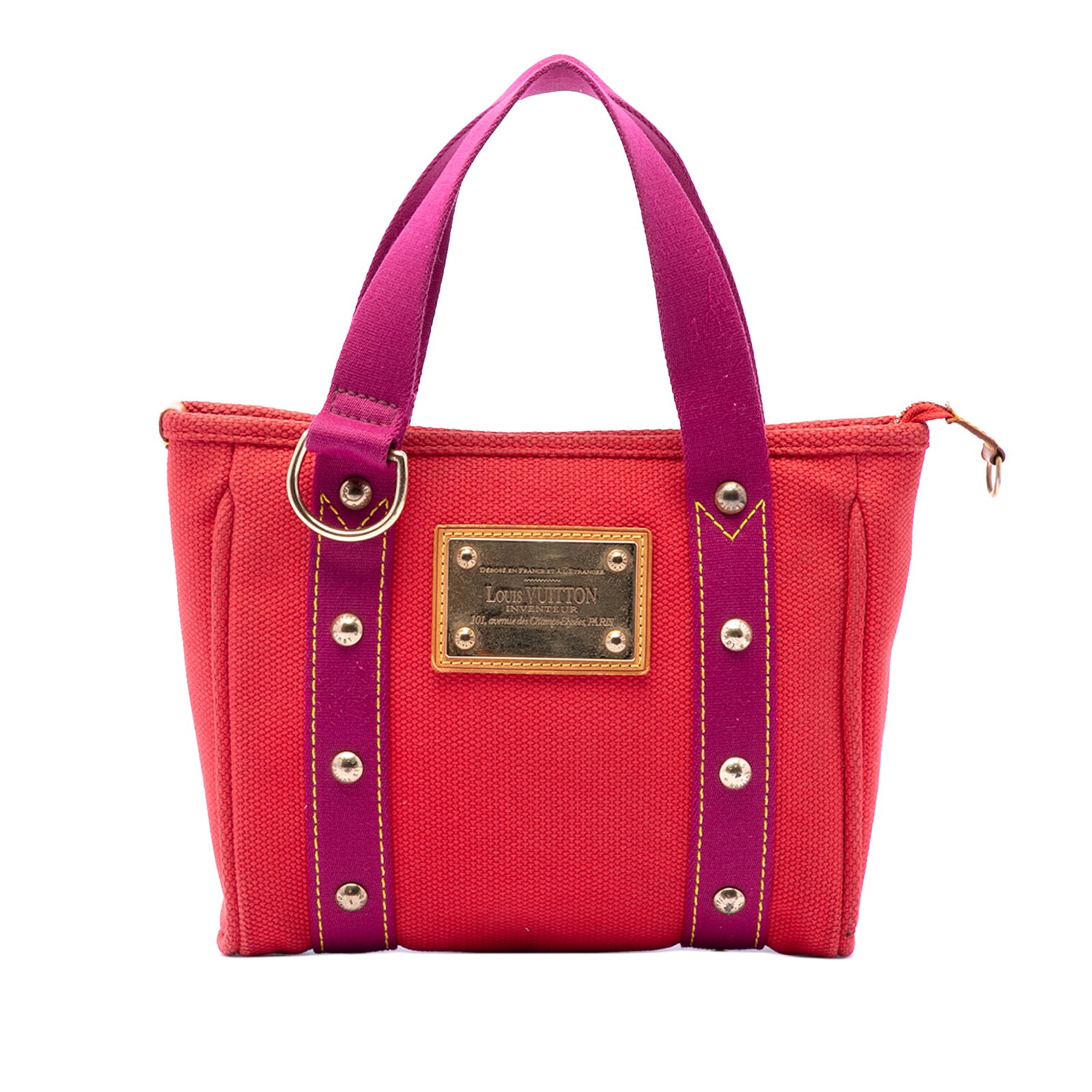 Louis Vuitton Antigua Cabas PM Red Canvas Tote Bag: Louis Vuitton Antigua Cabas PM Red Canvas Tote Bag The Louis Vuitton Antigua Cabas PM is a stylish bag crafted from red fabric with a canvas body and flat handles. It features a top zip closure and an