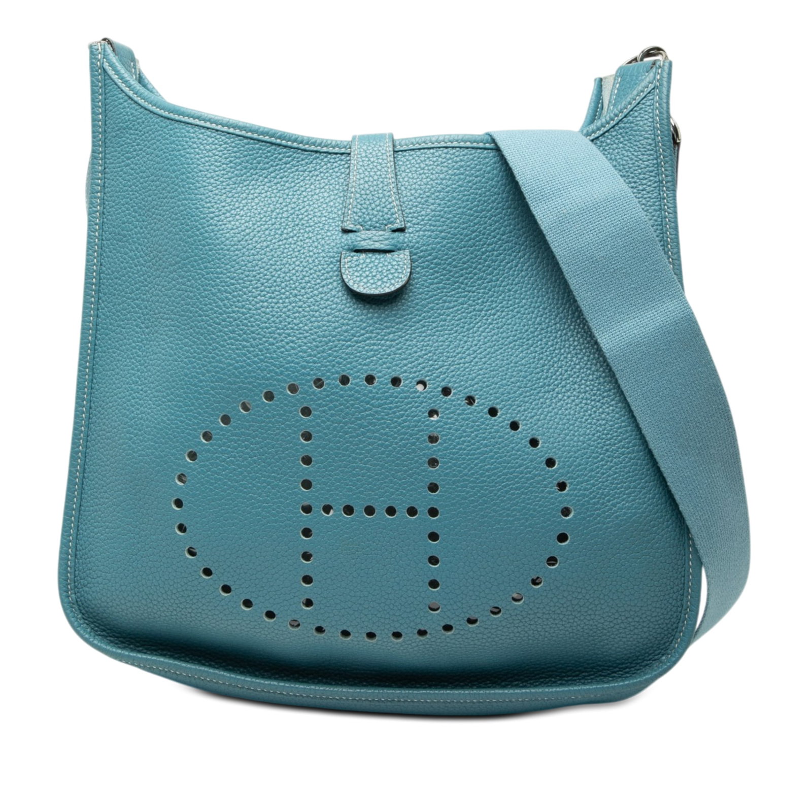 Hermes Evelyne III GM Clemence Leather Shoulder Bag Bleu Jean: Hermes Evelyne III GM Clemence Leather Shoulder Bag Bleu Jean Hermes Evelyne III GM shoulder bag crafted in Bleu Jean Clemence leather. It features a detachable and adjustable flat canvas strap, an op