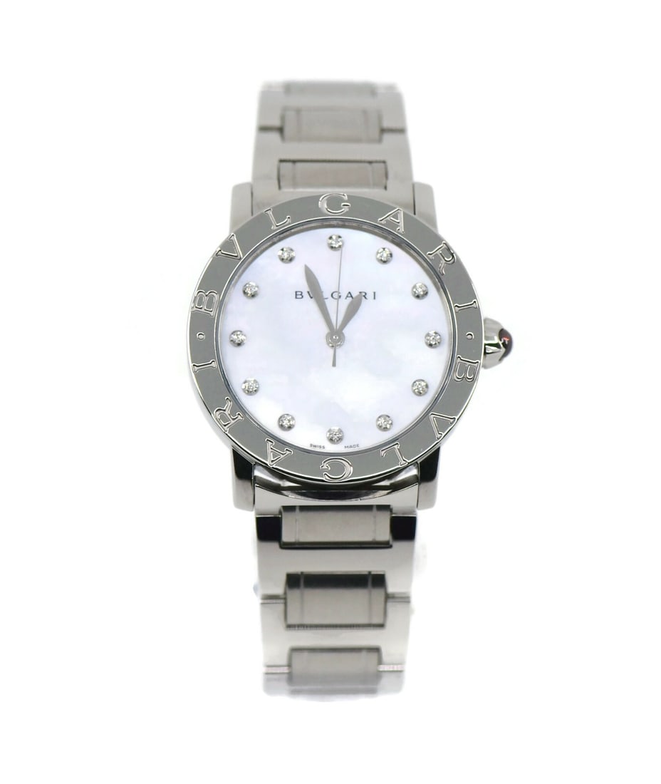 Bvlgari Bvlgari Diamond Bezel Stainless Steel Watch BBL33S: Bvlgari Bvlgari Diamond Bezel Stainless Steel Watch BBL33S The Bulgari Bvlgari Diamond Stainless Steel Watch BBL33S is a luxurious wristwatch featuring a beautiful mother of pearl dial and a stunning 