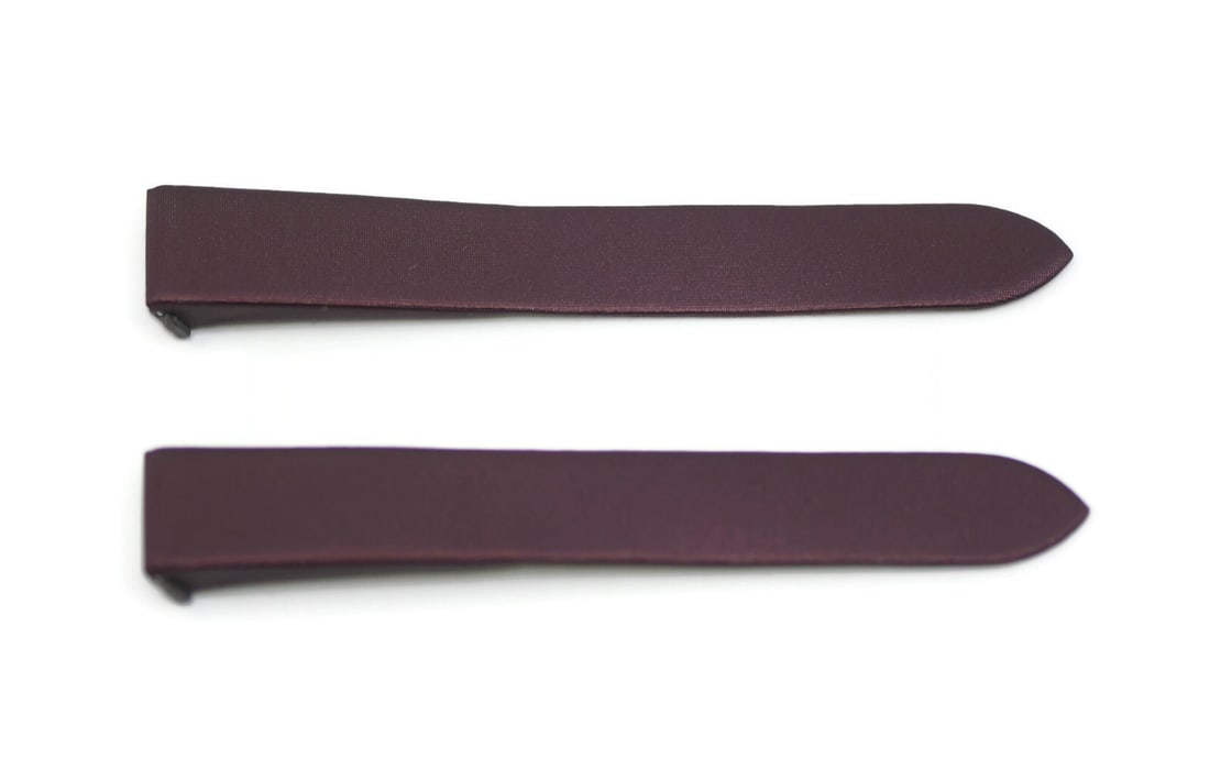 Cartier 15mm Satin Wristwatch Band 100% Authentic: Cartier 15mm Satin Wristwatch Band 100% Authentic Introducing the Cartier Satin Strap, designed for elegance and comfort. This wristwatch band features a width of 15 mm, making it a perfect accessory 