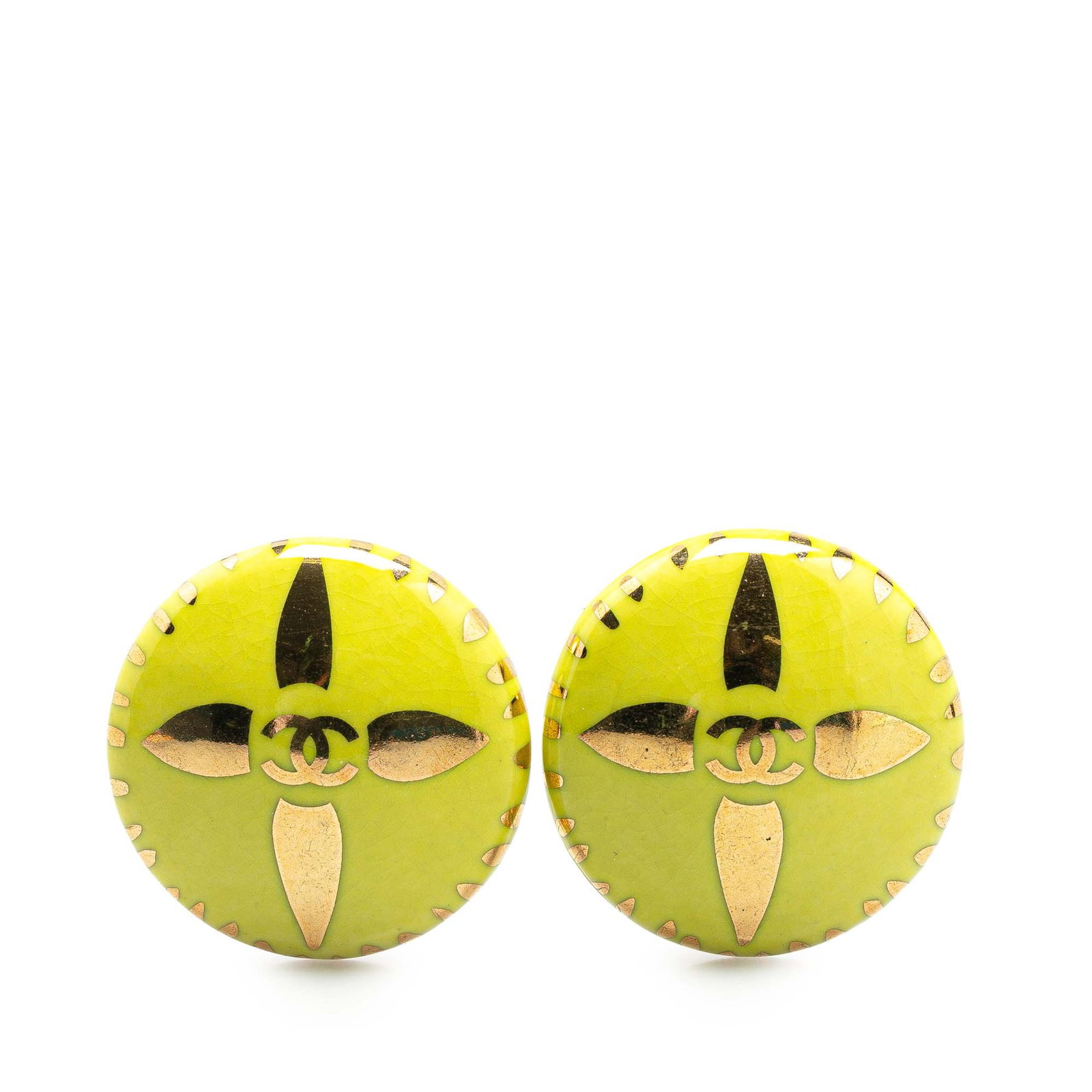 Chanel Yellow Gold Plated Resin CC Round Clip On Earrings: Chanel Yellow Gold Plated Resin CC Round Clip On Earrings Elevate your accessory collection with these stunning Chanel Gold Plated and Resin CC Round Clip On Earrings. Crafted with a durable resin bod