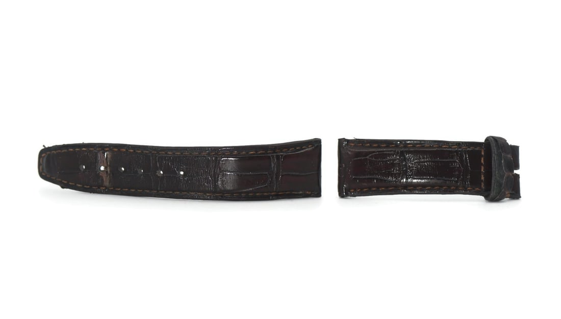 IWC 20mm Brown Leather Wristwatch Band Strap: IWC 20mm Brown Leather Wristwatch Band Strap Brown leather wristwatch band compatible with IWC watches. It features a 20 mm band width and is made in Switzerland. The strap is pre-owned and listed as 