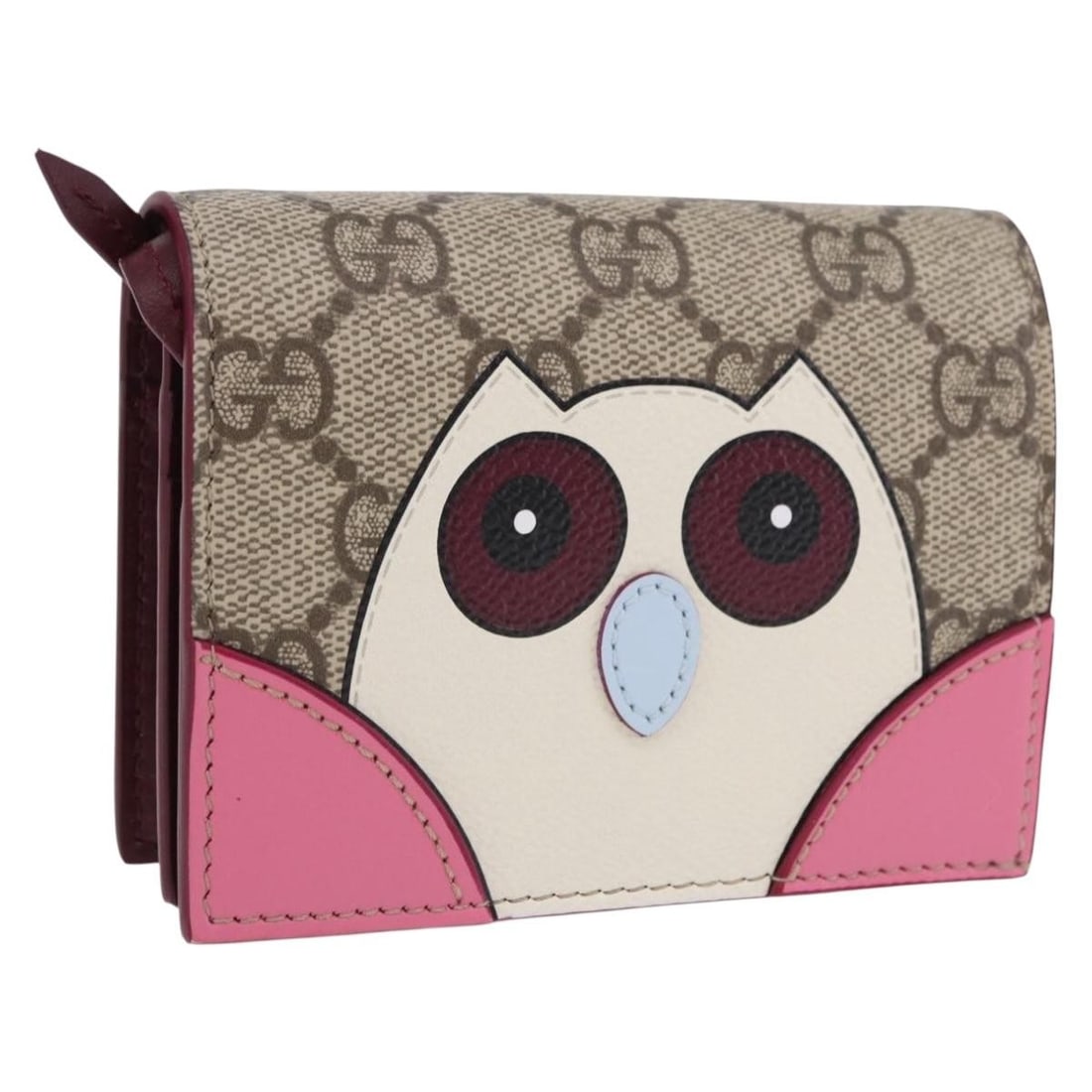 Gucci 818767 GG Supreme PVC Leather Bifold Wallet Beige Gold: Gucci 818767 GG Supreme PVC Leather Bifold Wallet Beige Gold A Gucci bifold wallet in beige and gold, crafted from PVC leather and GG canvas. It measures approximately 11 cm x 8 cm x 3 cm (4.3 x 3.1 x