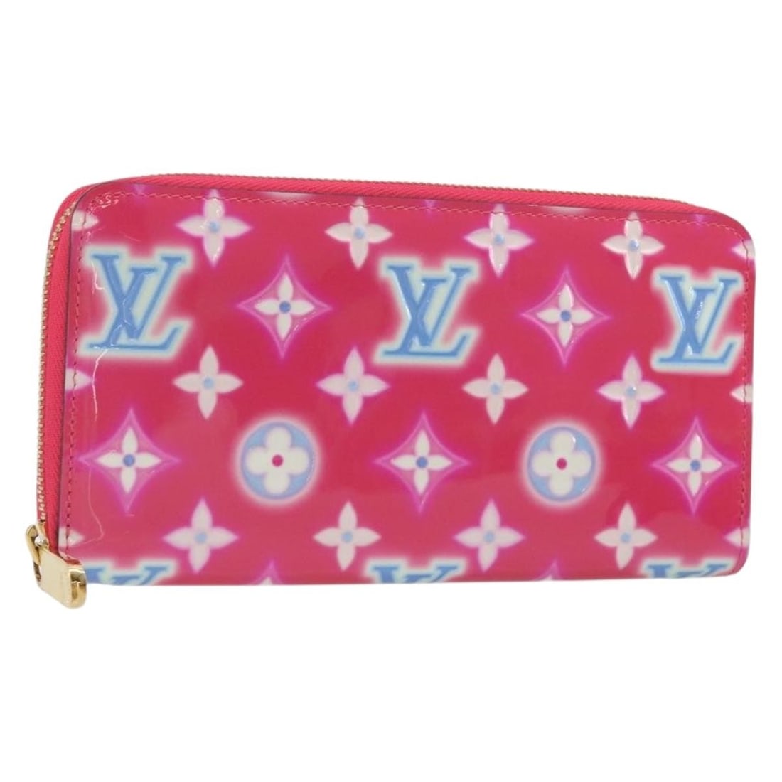 Louis Vuitton M81154 Vernis long wallet pink patent leather: Louis Vuitton M81154 Vernis long wallet pink patent leather Louis Vuitton Vernis Zippy Long Wallet in pink patent leather, presented as a long wallet from the Valentine's Day 2022 line. It is made in 