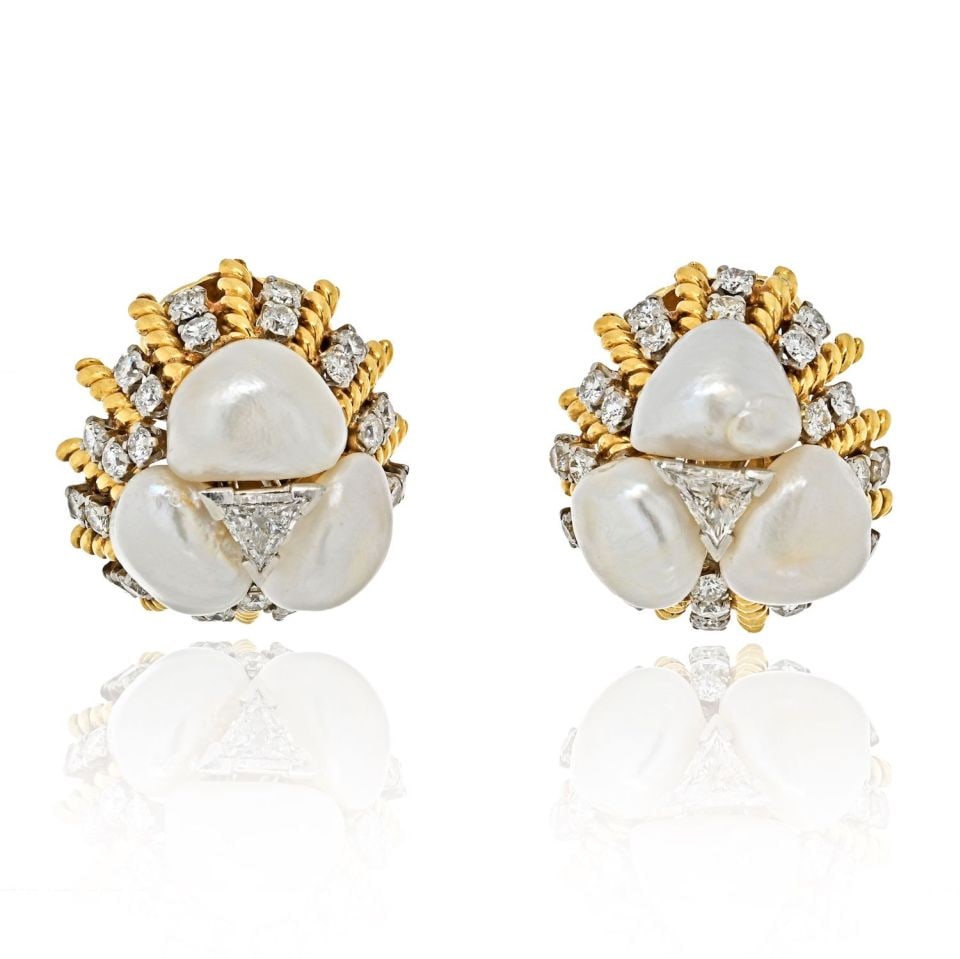 David Webb Pearl Diamond Dome Clip On Earrings 18K Gold Platinum: David Webb Pearl Diamond Dome Clip On Earrings 18K Gold Platinum Discover the elegance of these David Webb earrings, expertly crafted from platinum and 18K yellow gold. These dome-style clip-on earrin