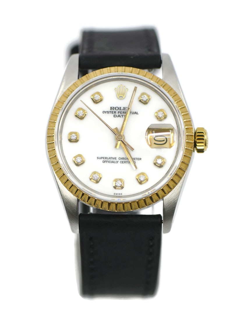 Rolex 15053 Oyster Perpetual Date wristwatch steel 18K box: Rolex 15053 Oyster Perpetual Date wristwatch steel 18K box Rolex Oyster Perpetual Date wristwatch with a mechanical automatic movement. It features a white dial, analog display, rubber band, and a sta