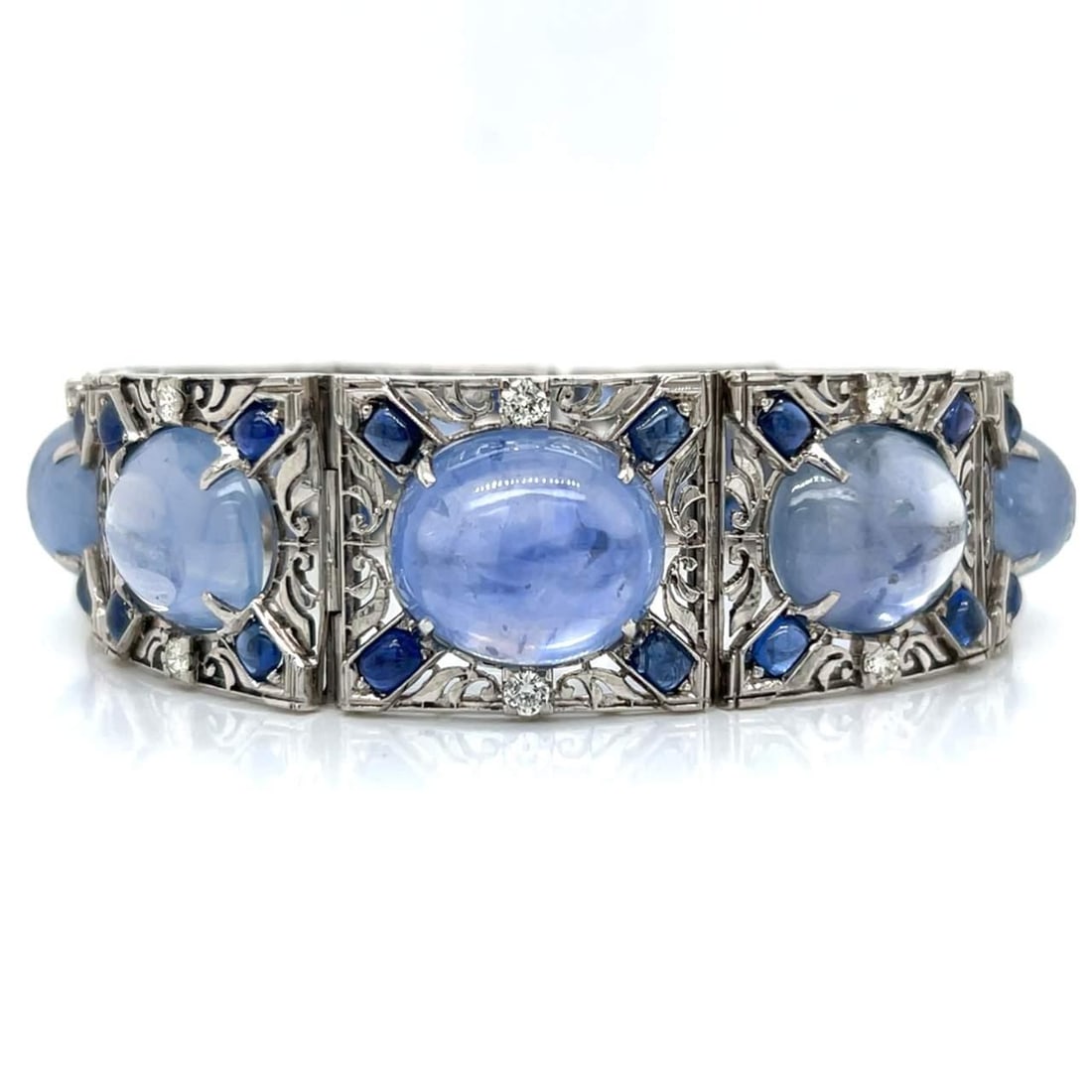 Art Deco Platinum GIA Certified Sapphire Diamond Bracelet 110 Ct: Art Deco Platinum GIA Certified Sapphire Diamond Bracelet 110 Ct This exquisite Art Deco bracelet is crafted in platinum and features GIA Certified sapphires and diamonds. It weighs 54.5 grams and is 