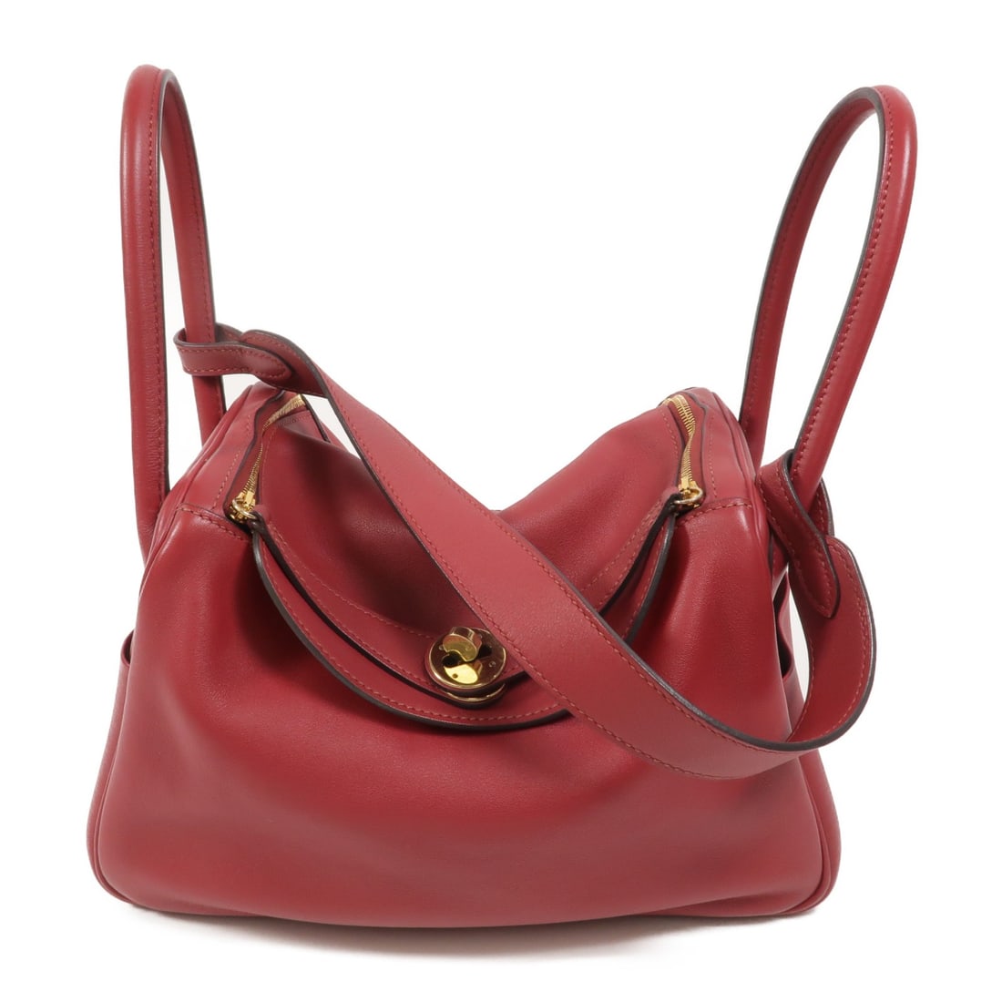 Hermes Lindy 26 Veau Swift 2 Way Shoulder Bag Rouge Grenade Orange: Hermes Lindy 26 Veau Swift 2 Way Shoulder Bag Rouge Grenade Orange Hermes Lindy 26 2 Way Shoulder Hand Bag in Veau Swift leather and calfskin (cowhide), presented in Rouge Grenade/Orange. It is a wome