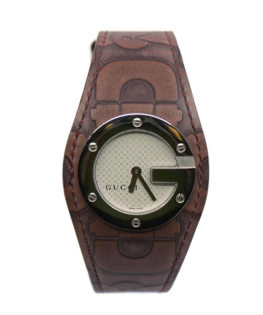 Gucci Donna Quartz Watch YA104522 Stainless Steel with Box and Papers: Gucci Donna Quartz Watch YA104522 Stainless Steel with Box and Papers Introducing the elegant Gucci Donna Stainless Steel Watch, model YA104522. This sophisticated wristwatch features a durable stainl