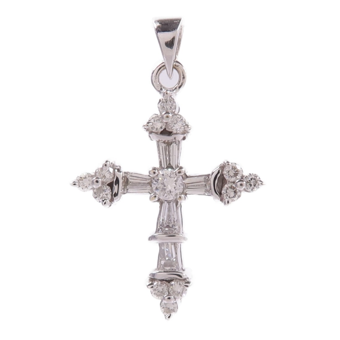 18K White Gold Diamond Pendant Top Jewelry: 18K White Gold Diamond Pendant Top Jewelry Diamond pendant top in 18K white gold with diamond accents. The item is described as clear in color and is in very good AB condition. Accessories are not inc