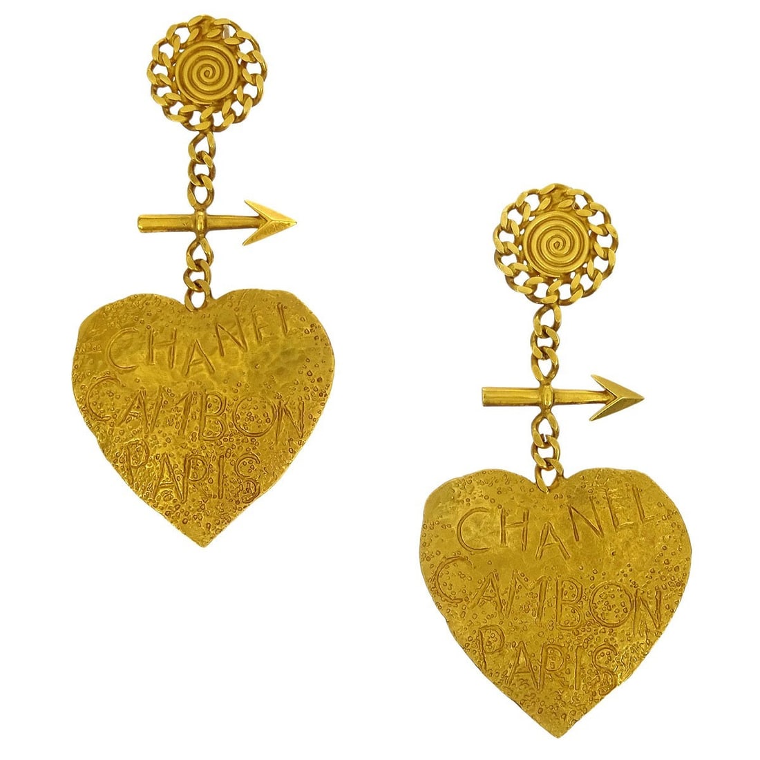 CHANEL Heart Arrow Clip On Dangle Earrings Gold Plated 93P: CHANEL Heart Arrow Clip On Dangle Earrings Gold Plated 93P Chanel dangle/drop earrings with a heart and arrow design, featuring a clip-on closure and gold plated metal. Made in France, these earrings 