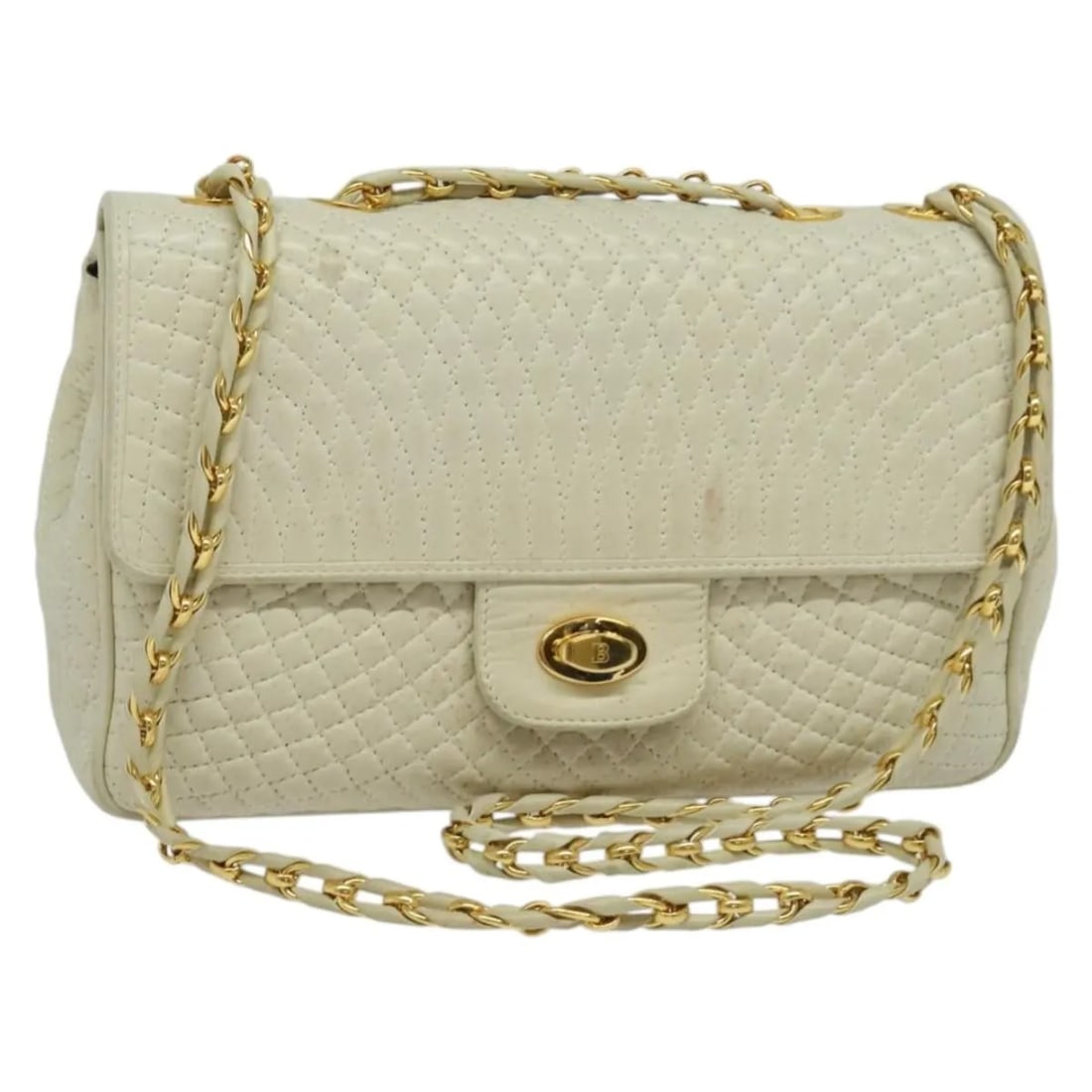 Bally Vintage Chain Shoulder Bag White Quilted Leather: Bally Vintage Chain Shoulder Bag White Quilted Leather This vintage Bally chain shoulder bag is crafted from white leather and features a quilted design. It includes a chain shoulder strap and metal f