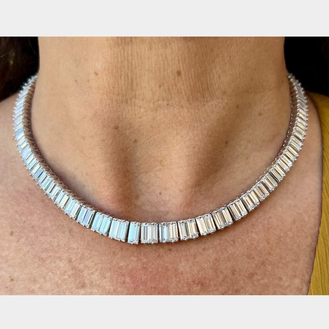 1960's Platinum Necklace 50.00 Ct Diamonds F-G VVS-VS: 1960's Platinum Necklace 50.00 Ct Diamonds F-G VVS-VS This stunning 1960's Platinum Diamond Necklace showcases a remarkable total diamond weight of approximately 50.00 ct, featuring 134 exquisite diam