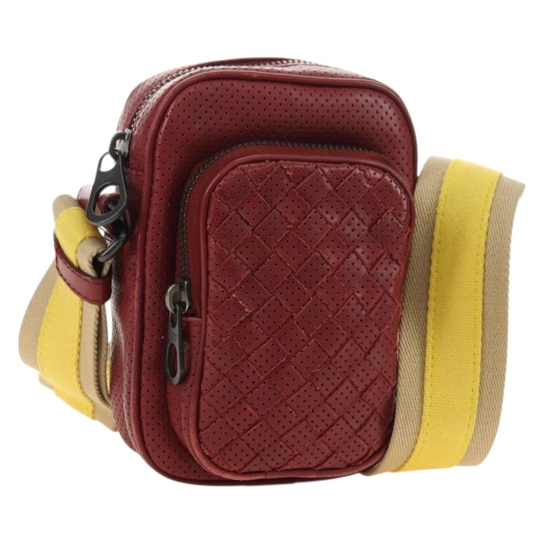 Bottega Veneta Intrecciato Bordeaux Leather Shoulder Bag 154554 Italy: Bottega Veneta Intrecciato Bordeaux Leather Shoulder Bag 154554 Italy Bottega Veneta Intrecciato shoulder bag in leather with a Bordeaux colorway. Made in Italy, this bag measures approximately W11 cm
