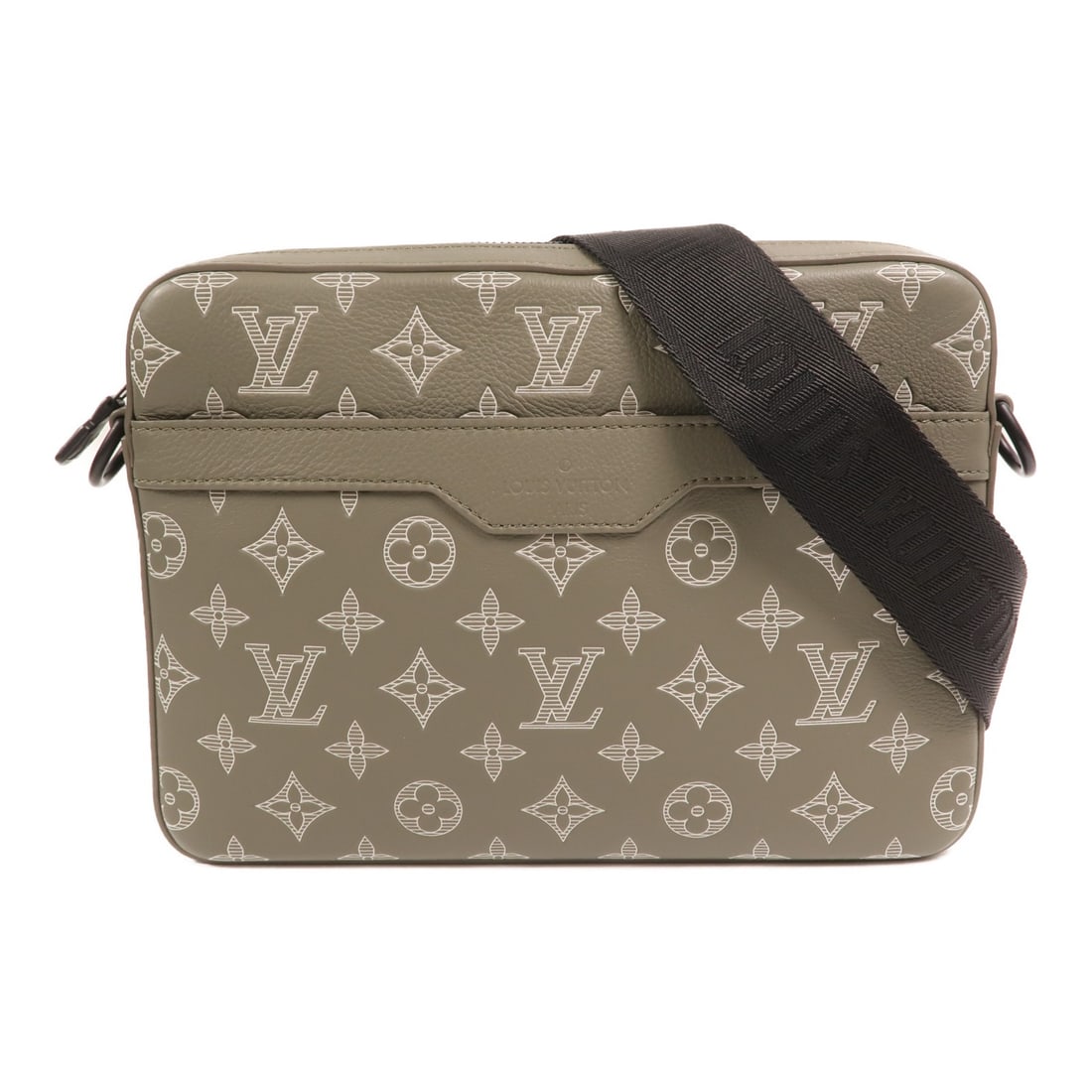 Louis Vuitton M12490 Trio Messenger Green Monogram Shadow Shoulder Bag (1 of 17)