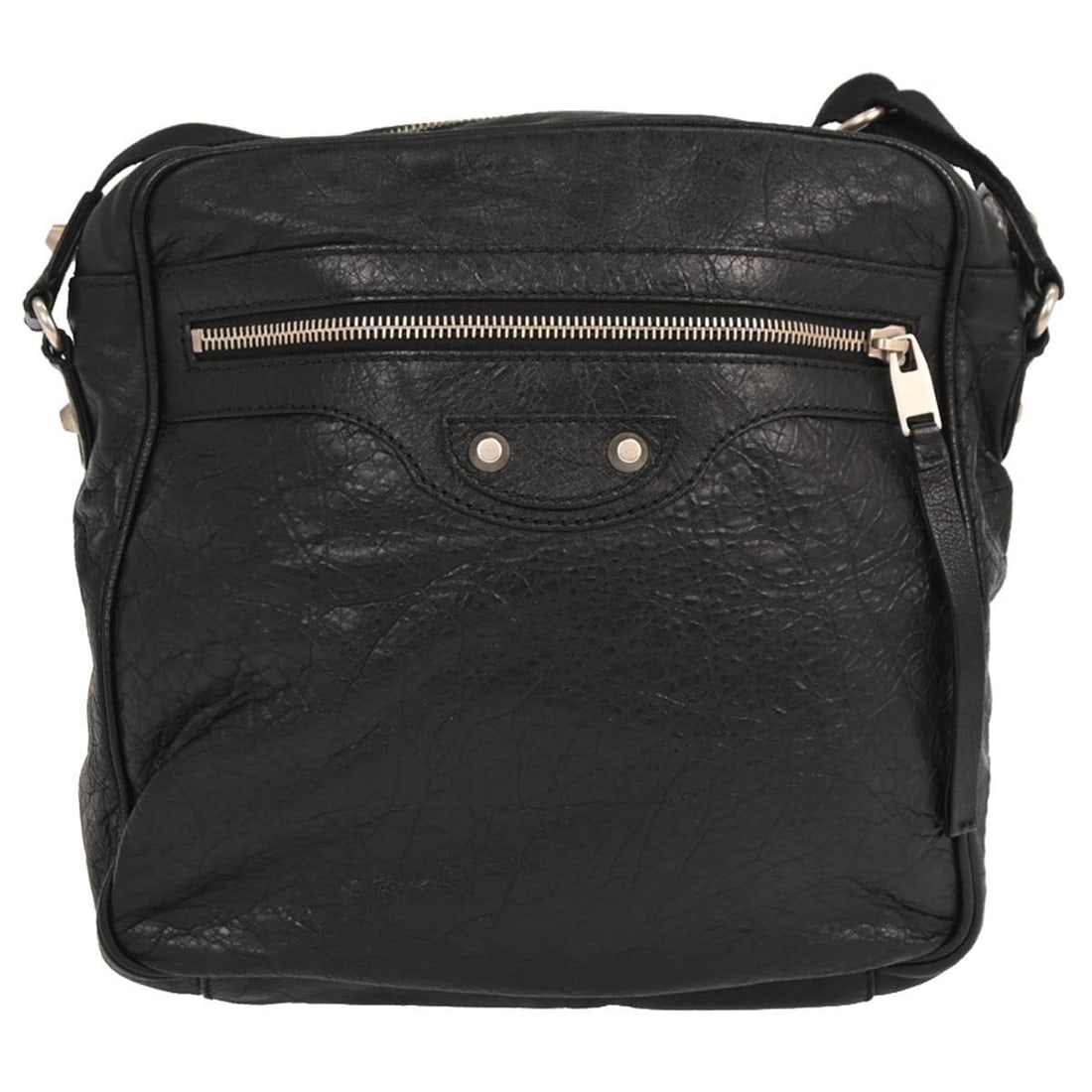 Balenciaga Daily Messenger Bag Black Leather Medium Zip Italy: Balenciaga Daily Messenger Bag Black Leather Medium Zip Italy This Balenciaga Daily shoulder bag is crafted from black leather with silver-tone hardware and a black lining. It features a zip closure, 