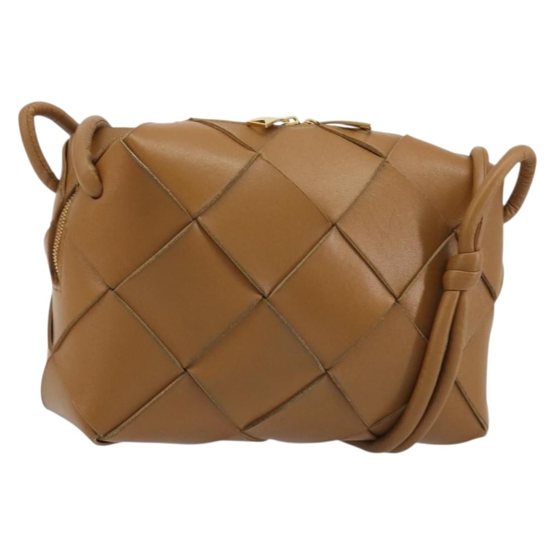 Bottega Veneta Cassette Shoulder Bag Maxi Intrecciato Brown Leather: Bottega Veneta Cassette Shoulder Bag Maxi Intrecciato Brown Leather Bottega Veneta Maxi Intrecciato Cassette shoulder bag in brown and gold leather, made in Italy. This women's bag measures approximat
