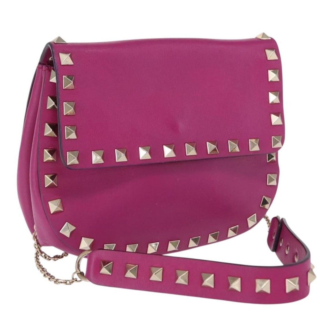 Valentino Pink Leather Gold Chain Shoulder Bag Made in Italy: Valentino Pink Leather Gold Chain Shoulder Bag Made in Italy This Valentino shoulder bag features a pink leather exterior with gold-tone accents. Made in Italy, the bag offers a compact design suitabl