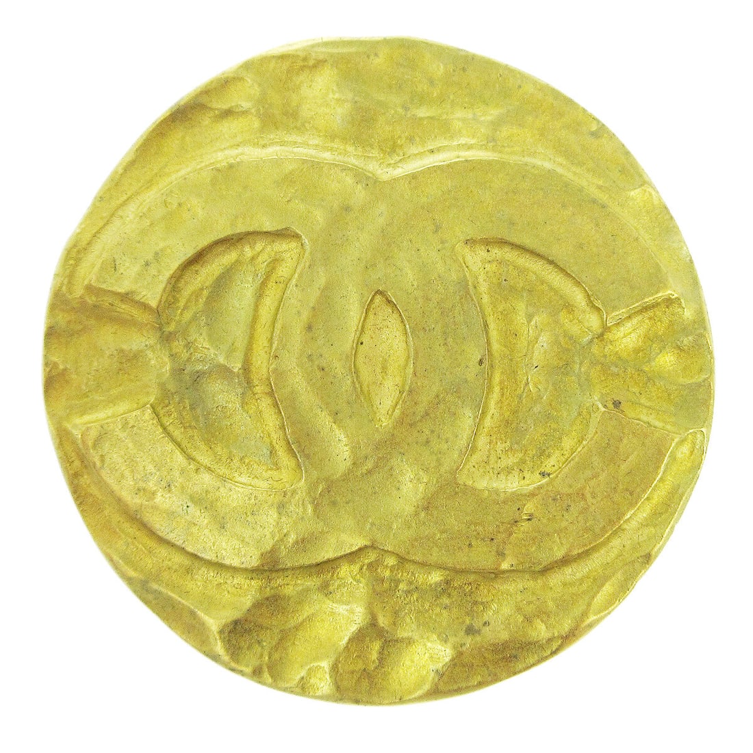 Chanel 94A Gold Tone Medallion Brooch Pin: Chanel 94A Gold Tone Medallion Brooch Pin Gold-tone Chanel medallion brooch pin with CC logo styling and a round medallion design. Marked 94A, this piece is made in France and comes with a box. Condit