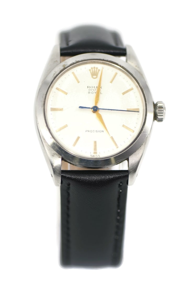 Rolex Oyster Perpetual Royal 6426 Stainless Steel Watch 34mm Authentic: Rolex Oyster Perpetual Royal 6426 Stainless Steel Watch 34mm Authentic Experience the elegance of the Rolex Oyster Perpetual Royal, a classic wristwatch that combines timeless design with exceptional 