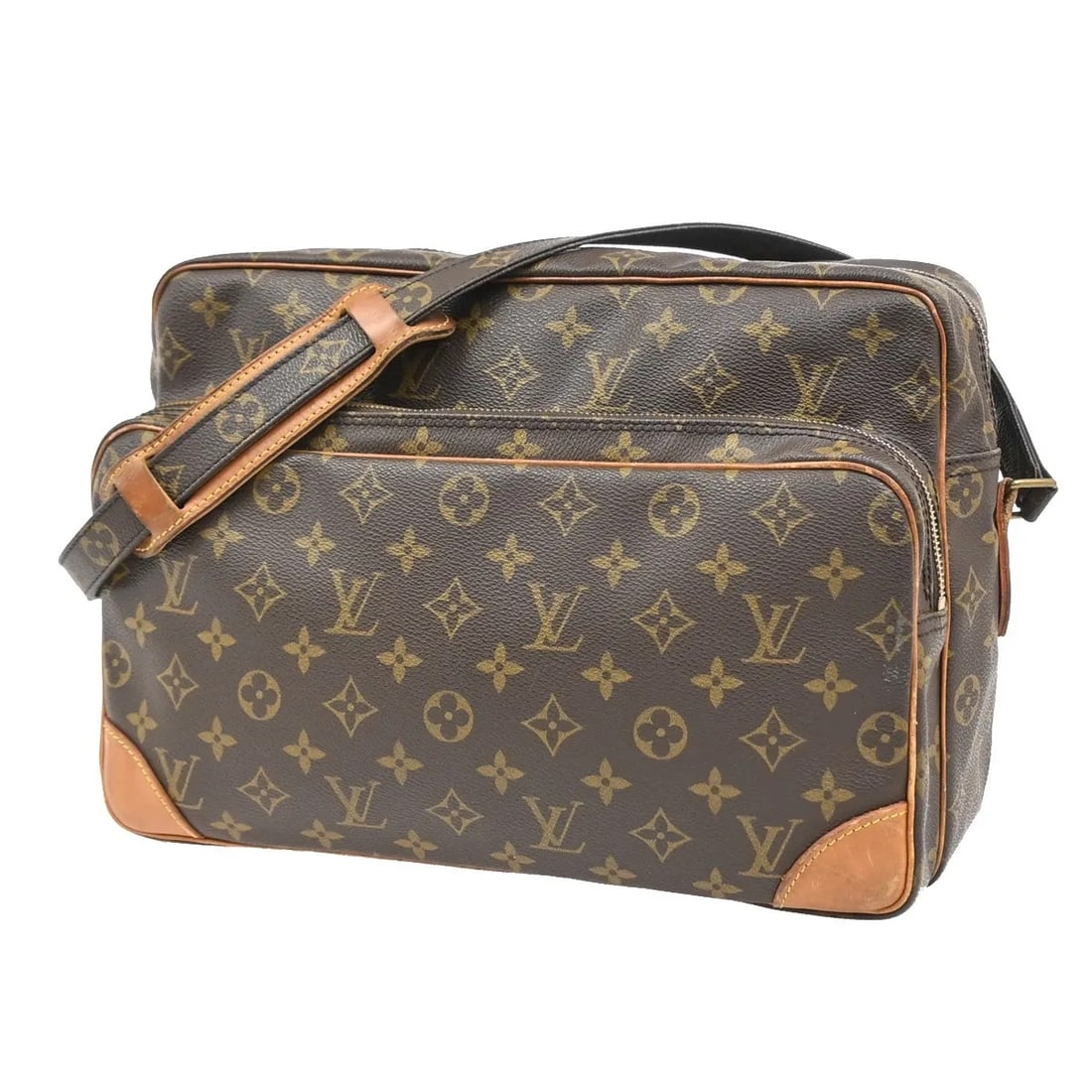 Louis Vuitton Nil Messenger Unisex Brown Canvas Bag: Louis Vuitton Nil Messenger Unisex Brown Canvas Bag Louis Vuitton Nil Messenger bag in brown monogram canvas, designed as a unisex style. Made in France, this piece measures 33 cm x 23 cm x 14 cm. It 